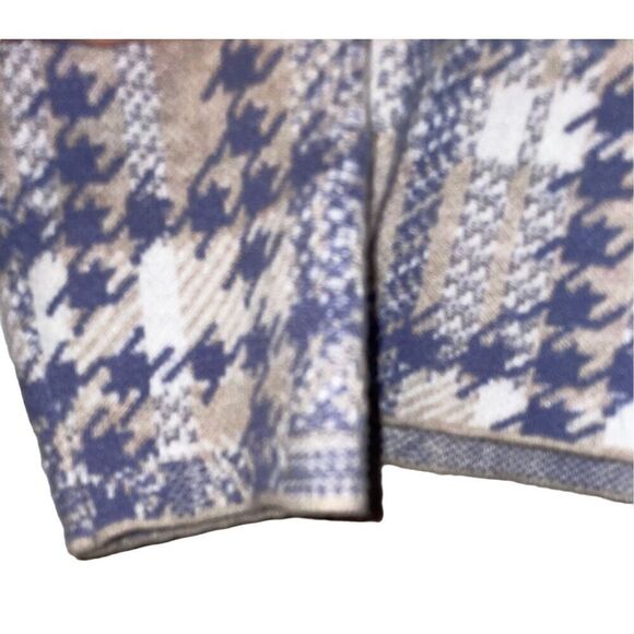 Rachel Zoe Large Houndstooth Knit Mock Turtleneck Fitted Sweater - Picture 3 of 13